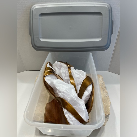 Sz 11 Franco Sarto Bronze Patent Leather Strappy Heeled Sandals - Picture 15 of 15